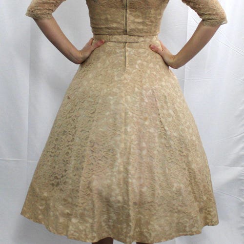 Lovely Vintage 1950s Kay Selig New York Designer shops Full Skirt Nude Colored Lace Dress Womens XS Size
