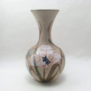 Alan and Lyn Newton Pottery Small Vase with floral and foliate painting, c1990s