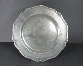 George III Pewter Five Lobed Wavy Edged Plate, single reeded, 25cm, Carpenter & Hamberger PS26, c1800, HAMILTON Crest, Ex Douglas Collection