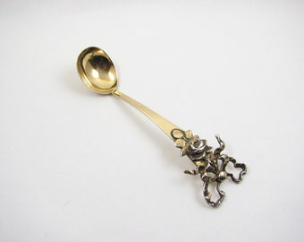 William IV Sterling Silver Gilt Mustard Spoon with Rose and Butterfly Knot Finial, by Charles Shipway, 8.9 cm, London 1832