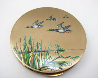 Vintage Stratton Flying Ducks Powder Compact with Self opening inner Lid, c1950s Stratton