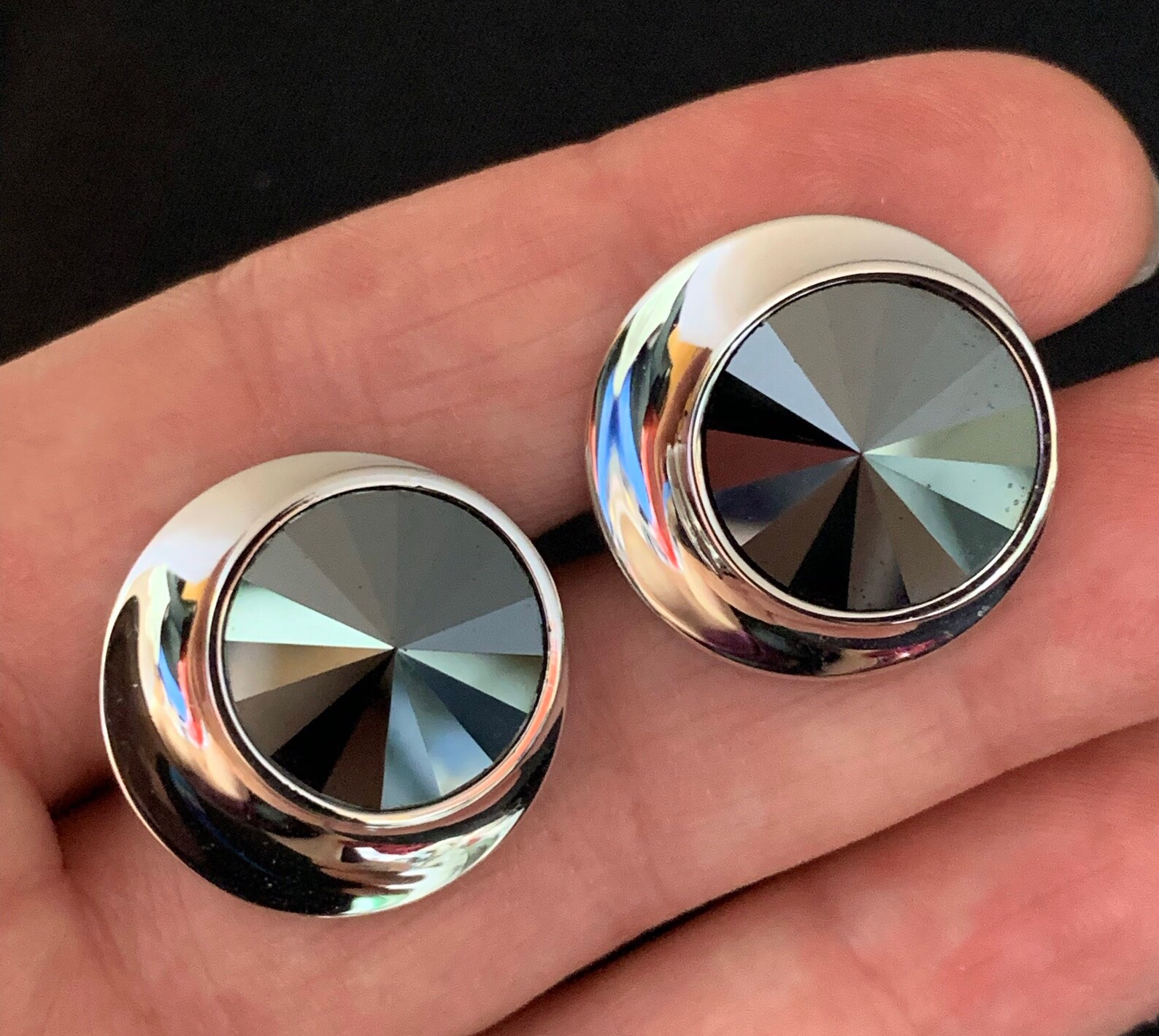 Sarah Coventry Mod Hematite jet Set Clip Earrings Etsy UK