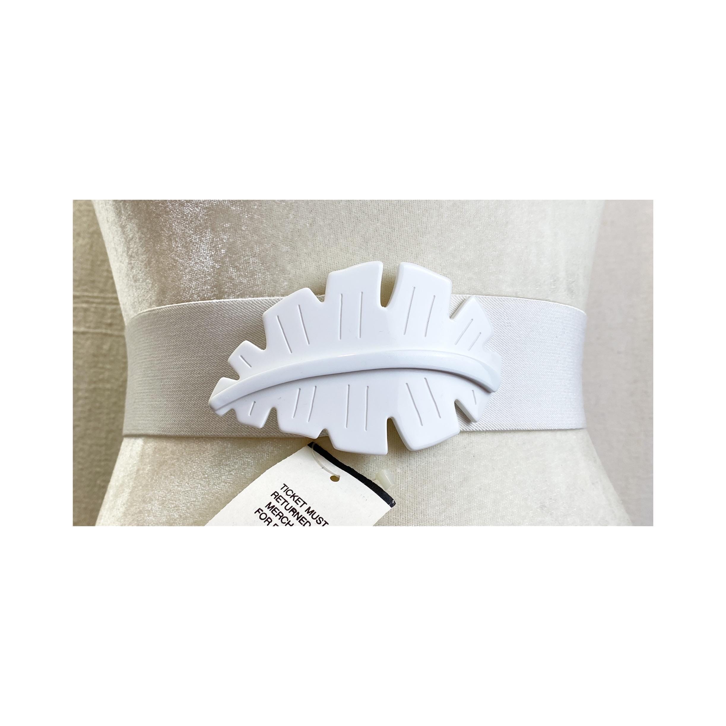 White Wide 1980s Belt - Etsy display picture 1