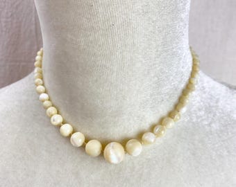 Vintage Graduated Mother Of Pearl Bead Choker Necklace