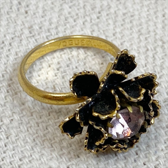 Signed Vogue antiqued gold tone flower ring adjus… - image 2