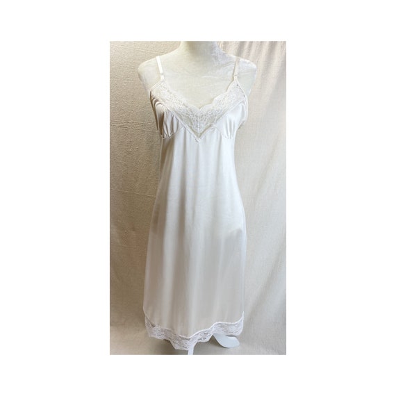 DVF Diane Von Furstenberg Lace Trim White Full Slip Vintage 80s - Etsy DVF Diane Von Furstenberg Lace Trim White Full Slip Vintage 80s - Etsy