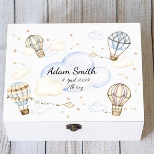 Caja de recuerdos personalizada para bebé – Diseño de globo aerostático – Regalo personalizado para bebé niño – Caja de recuerdos para recién nacidos – Baúl de madera para baby shower