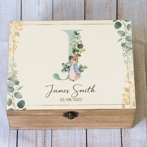 Caja de recuerdos personalizada de Peter Rabbit: regalo personalizado para baby shower, baúl de recuerdos de madera para recién nacidos, cofre del tesoro para bebé niño o niña, regalo para mamá primeriza.
