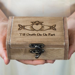 Personalized Claddagh wedding ring box, Claddagh Ring Bearer Box, Engraved Wedding Box, Engagement box, Irish wedding Ring Holder Proposal