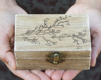 Wedding box, Personalized ring box, Engraved ring bearer box, Birds Wedding ring box, Custom wedding Engagement box Ring Holder Proposal box