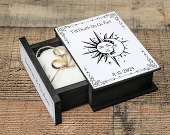Boîte à bagues de mariage soleil et lune, boîte au porteur d'anneaux celtiques, boîte à bagues rustique, boîte de mariage céleste, boîte à bagues personnalisée boîte de livre boîte de fiançailles