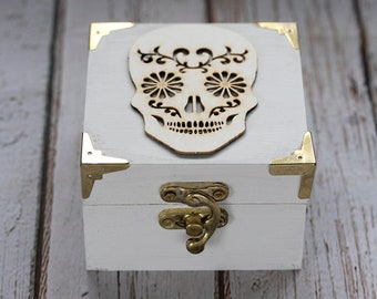Gothic Ringschatulle - Ringhalter personalisiert - Ringträger Box Geschenk für Sie oder Verlobung
