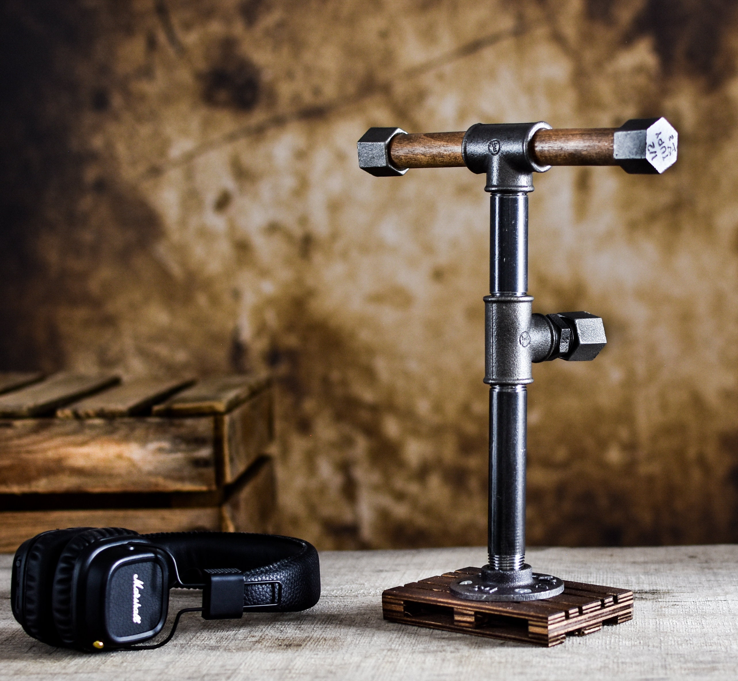 Headphones stand, headset stand, headphone hanger, water pipe holder, dock,loft gift for him, music lover, for desk induastrial loft solid