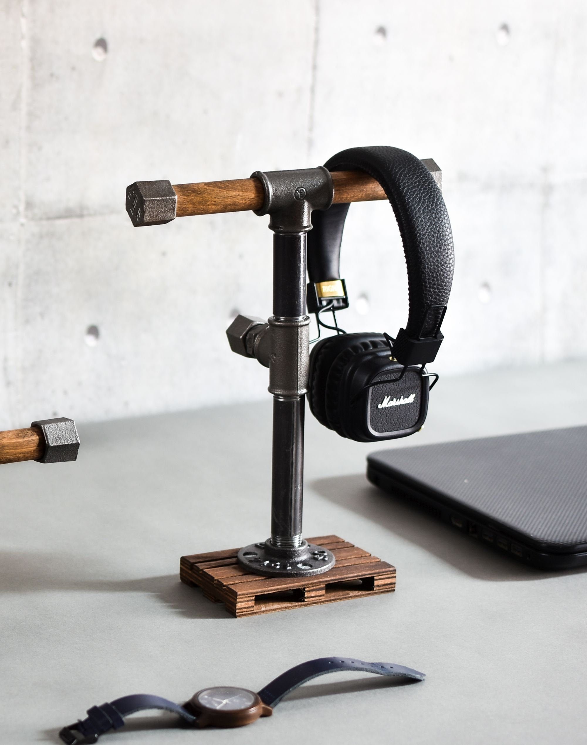 Headphones stand, headset stand, headphone hanger, water pipe holder, dock,loft gift for him, music lover, for desk induastrial loft solid