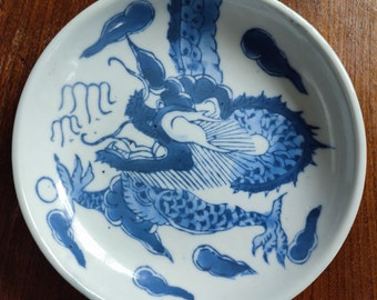 ANTIQUE CHINESE PORCELAIN Vintage Blue Flaming Pearl Dragon Bowl Dish Qianlong Marks