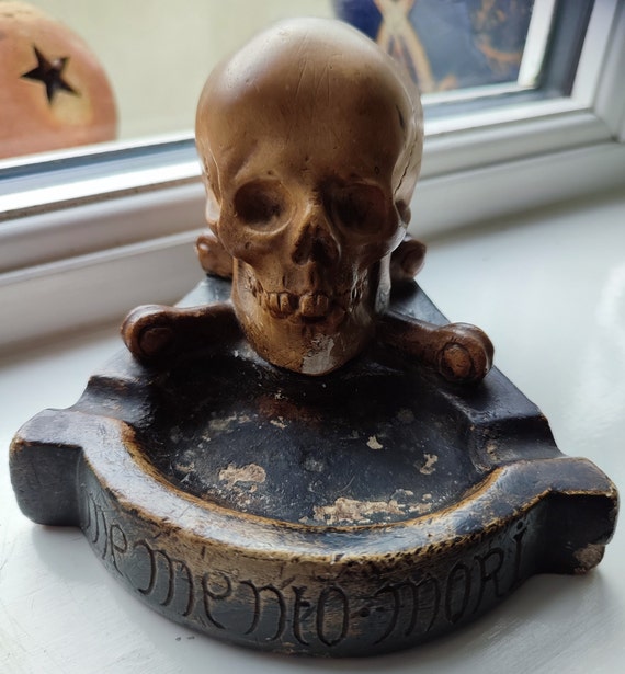 Momento Mori Skull Ashtray, Antique Chalkware Tobacciana - Etsy