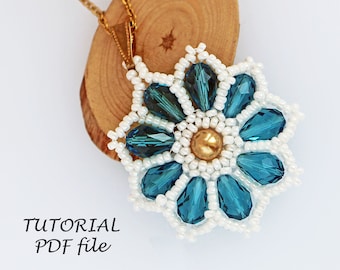 Schritt-für-Schritt Seed Bead Muster Anhänger Blume Anleitung Swarovski Teardrop 5500 Perlenanleitungen Ausführliche Schmuck Design Perlenarbeit Kate
