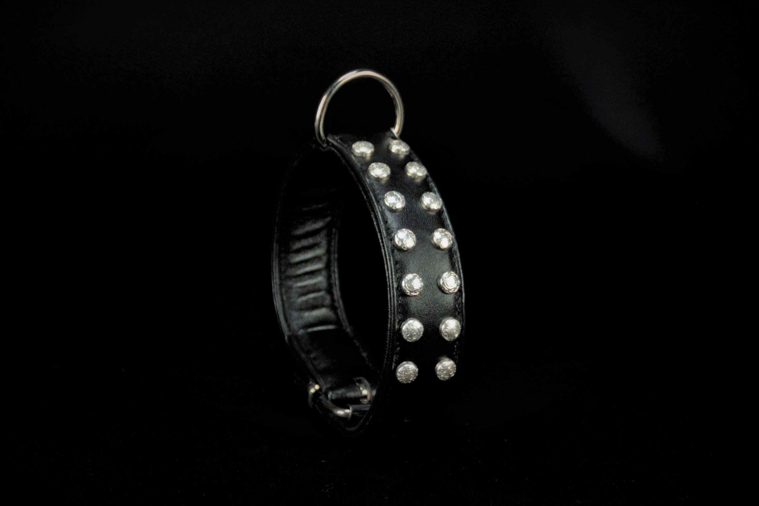 Collier Pour Chien en Cuir Vachette Souple et Décors Nickelé