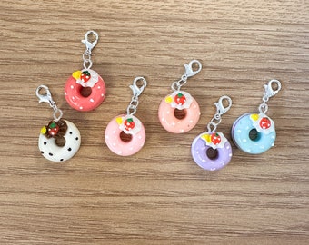 Donut stitch markers