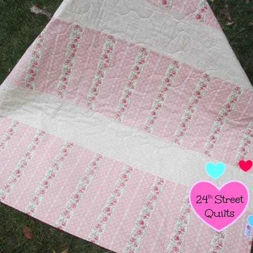 Crib shops Quilt | Baby Quilt | Baby Quilts | Crib Quilts | Baby Shower Gift | Baby Gifts | Vintage Floral Baby Quilt