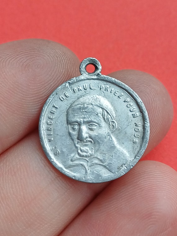 Vintage religious Catholic French aluminum medal … - image 6