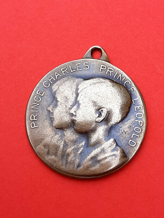 Antique bronze medal pendant of Prince Charles an… - image 3