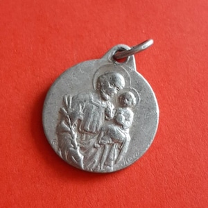 Pendentif médaille religieuse catholique vintage en aluminium de Saint Joseph et de l'Enfant et d'un ange gardien, breloque d'ancien archange