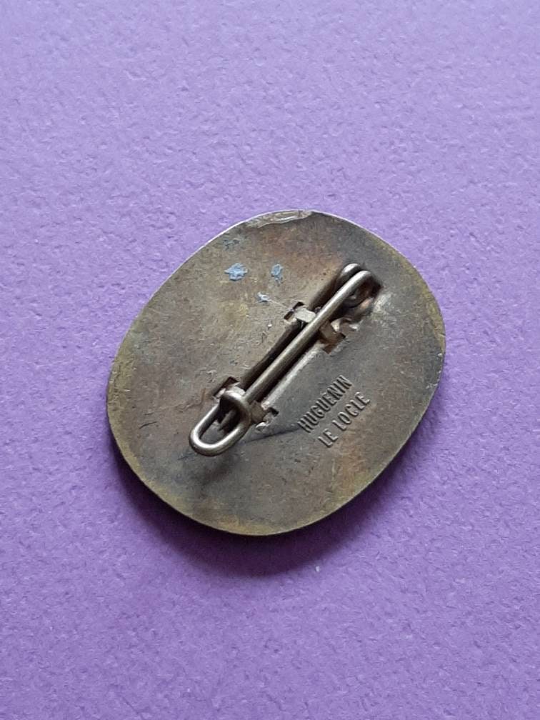 Vieux Pin's Médaille Publicitaire Huguenin Le Locle - Armoiries Suisse