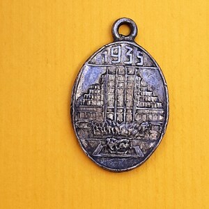 Vintage Belgium medal pendant charm of Bruxelles, Palais de Exposition 1935 Brussels, world expo, Bruxelles Belgium expo Bruxelles