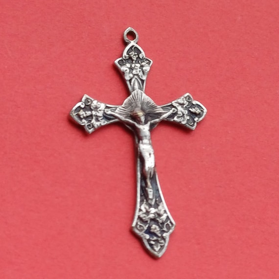 Vintage Religious Catholic Italian Silver Plated Cross Pendant