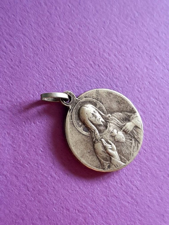 Vintage religious medal pendant of Notre Dame of Mont… - Gem