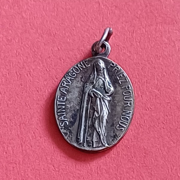 Vintage religious Catholic signed Karo silver plated medal pendant of St Aragone, Paroisse de Villers Poterie