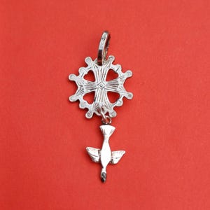 Vintage religious large silver hallmarked Huguenot cross pendant charm, Christian religious symbol pendant, Huguenot cross charm