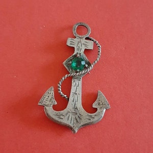 Vintage rare engraved silver plated with green stone pendant charm of an anchor, old anchor necklace, anchor pendant charm with symbols
