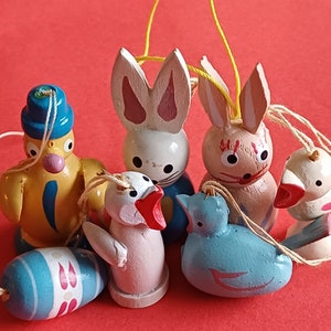 Figuras de Pascua alemanas vintage, decoración de Pascua de madera pintada a mano, viejos conejitos y patos de Pascua, adorno vintage del árbol de Pascua de Erzgebirge