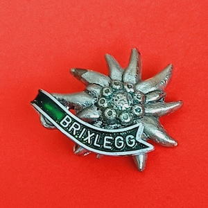 Vintage silver plated and enamel brooch of an Edelweiss Brixlegg Tirol, vintage Oktoberfest brooch, Edelweiss hat pin