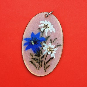 Vintage Austrian large oval floral copper and enamel Alpin flower charm, enamel Edelweiss charm, mountain flowers charm