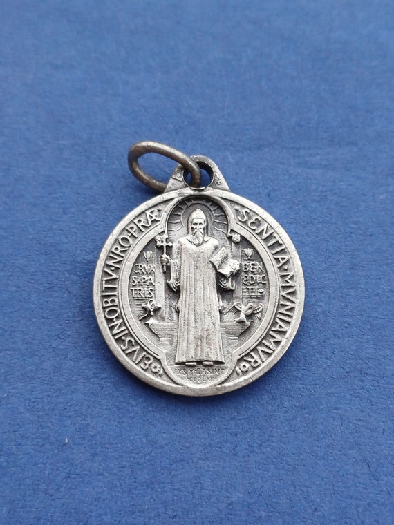 St Benedict medal xl meda Saint Benedict medal, Christian medal