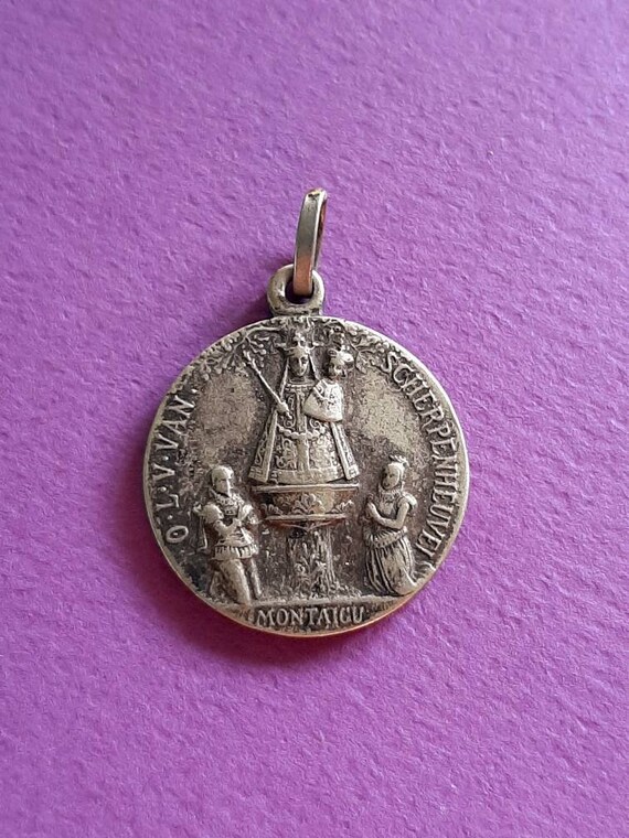 Vintage religious medal pendant of Notre Dame of Mont… - Gem
