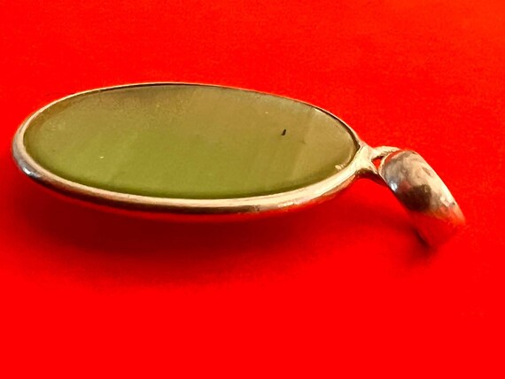 Vintage oval classic silver plated and green pend… - image 2