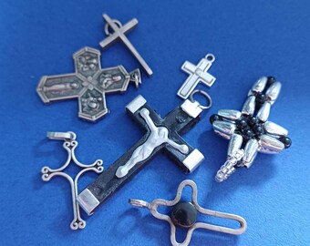 ヴィンテージの宗教的なカトリックオランダのシルバーの刻印入りクロス