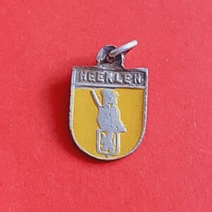Vintage Dutch silver plated Heerlen charm, travel shield  charm of Heerlen, charm souvenir Limburg Holland, crest Heerlen, heraldry Heerlen