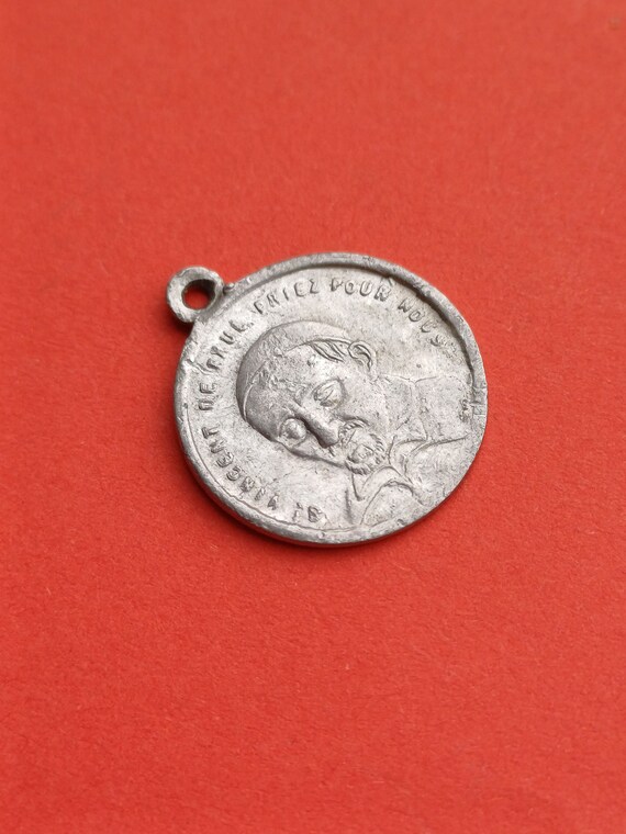 Vintage religious Catholic French aluminum medal … - image 8