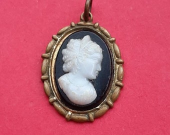 Vintage French oval brass and black cameo charm of a woman statue, old cameo charm, black cameo necklace, black medallion woman statue