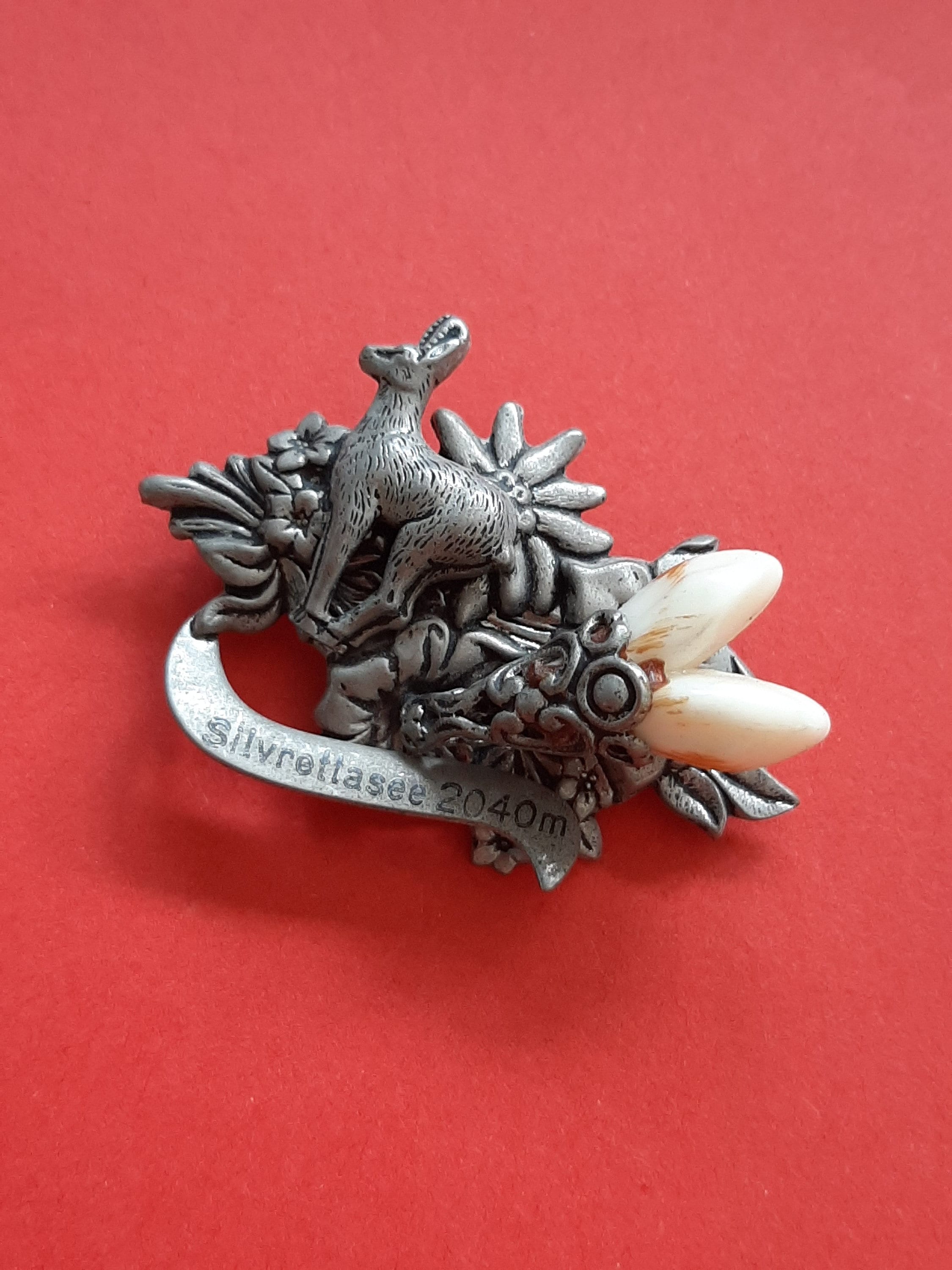 Broche Ancienne Autrichienne En Argent - Blason Gravé Avec Cabochons Et Strass Ambrés