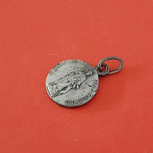vintage religieux catholique Français pendentif médaille plaqué argent de Saint Gillis et Saint Christophe, charme St Gilles, charme st Christophe