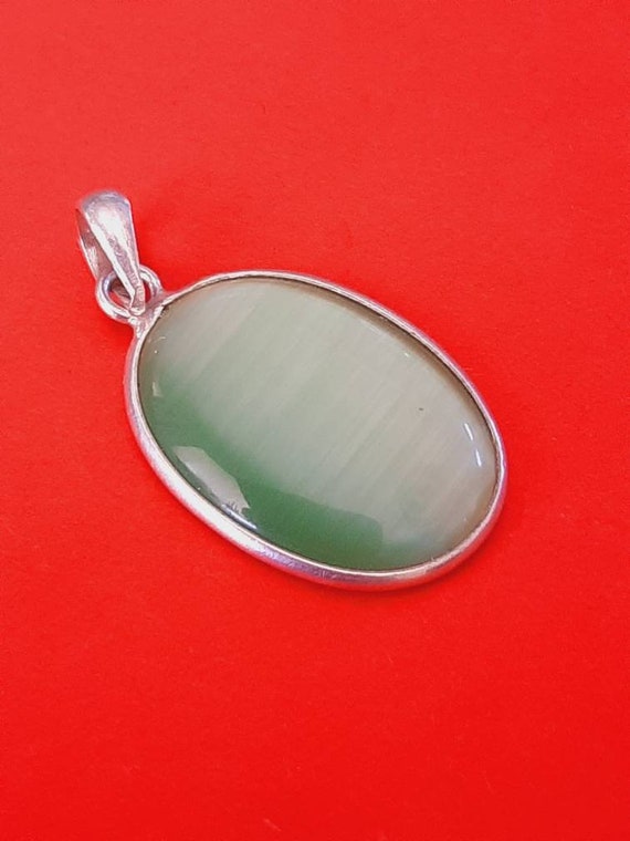 Vintage oval classic silver plated and green pend… - image 6