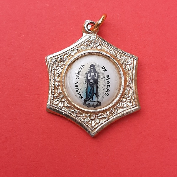 Vintage religious gold plated and colorful medal pendant Our Lady of Macas Ecuador, Our Lady of Ecuador, Our Lady of Macas, Virgin Macas