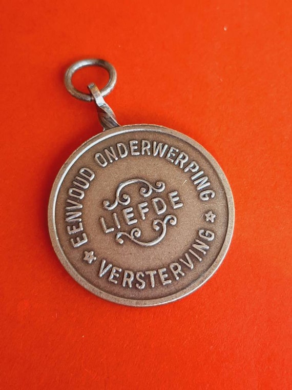 Vintage religious Catholic Dutch silver plated me… - image 5