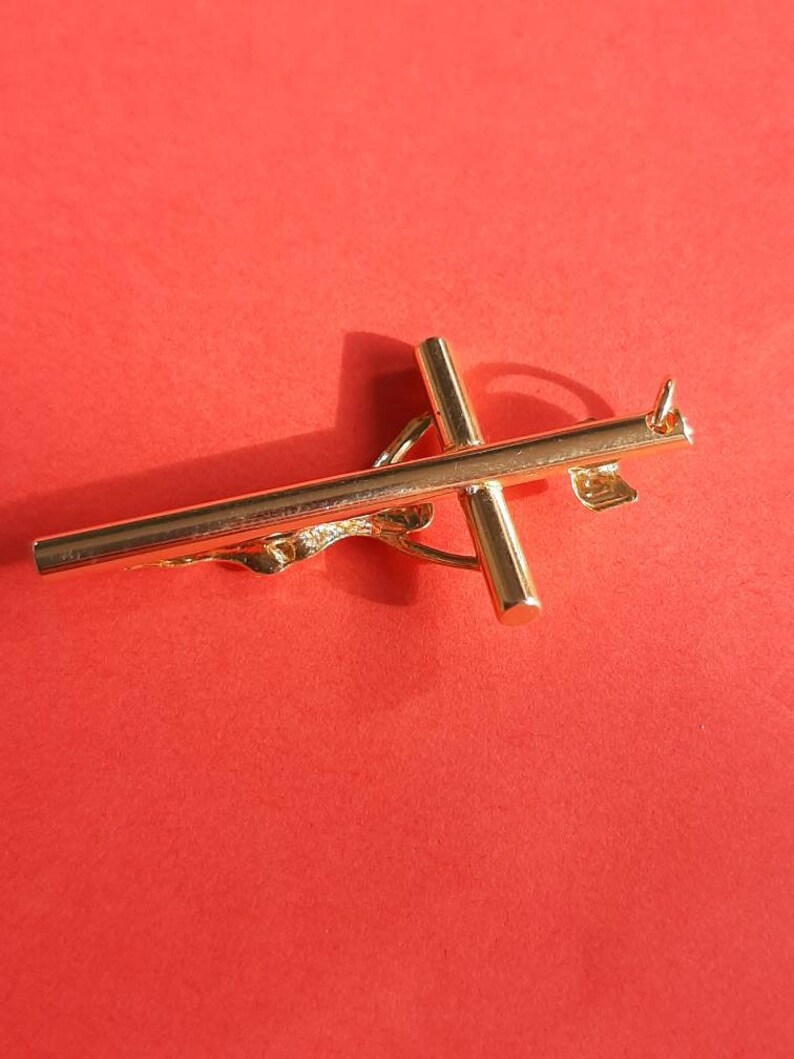Religious vintage Italian Catholic beautiful gold plated cross pendant charm of Jesus Christ Crucifix